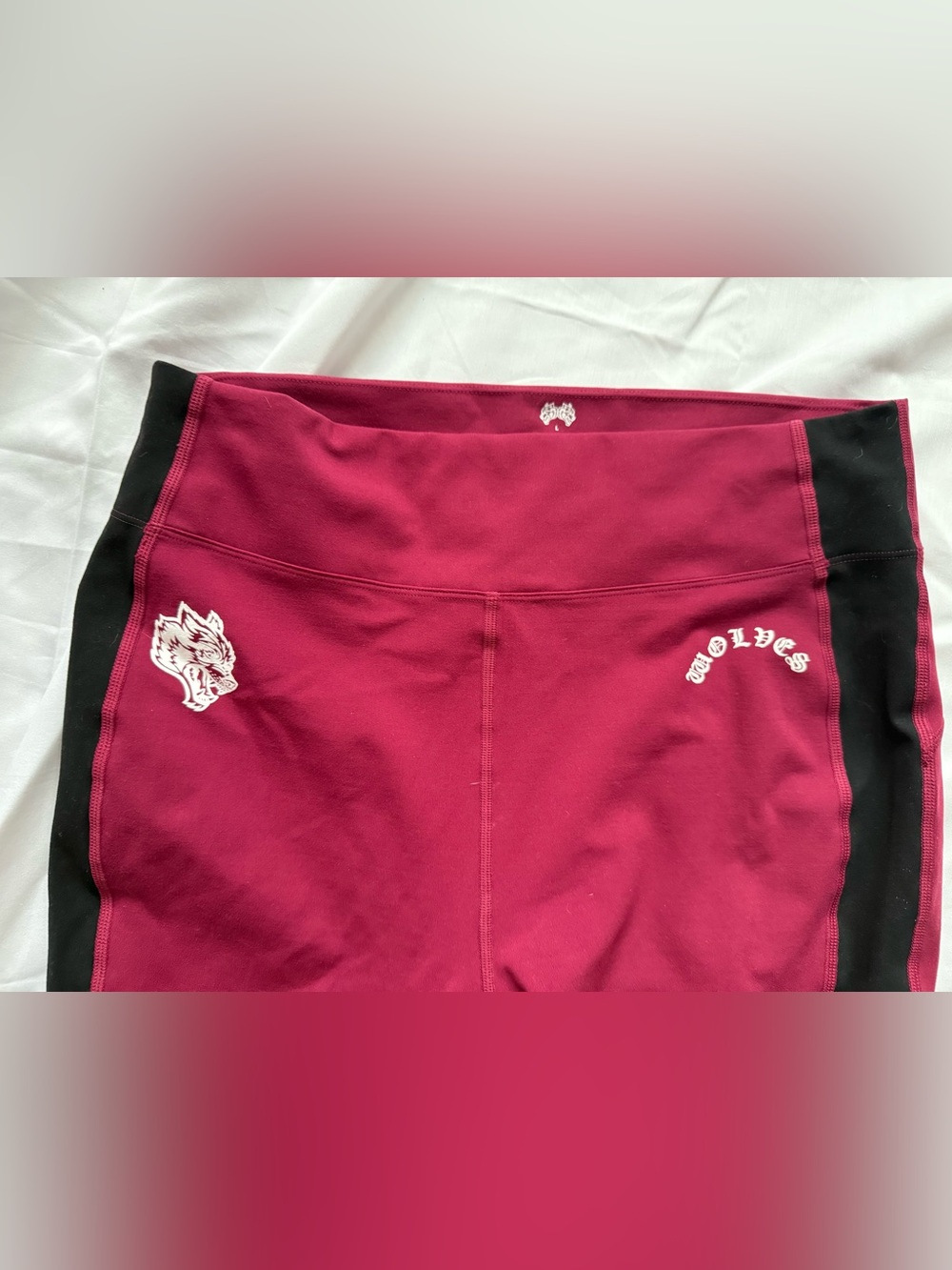 Darc Sport Wolves Deep Raspberry Black Energy Leggings Wolf Logo L